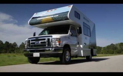 Cruise Canada &ndash; C19 Compact Motorhome